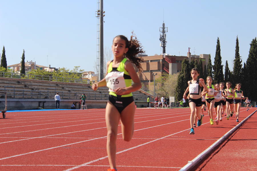 El Núñez Blanca recupera la competición para su renovada pista con la ilusión de los más pequeños y el oficio de sus figuras de élite