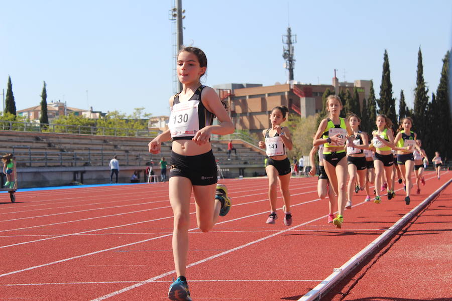 El Núñez Blanca recupera la competición para su renovada pista con la ilusión de los más pequeños y el oficio de sus figuras de élite