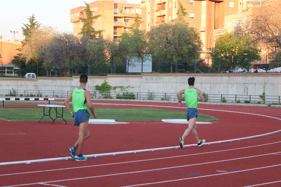 El Núñez Blanca recupera la competición para su renovada pista con la ilusión de los más pequeños y el oficio de sus figuras de élite