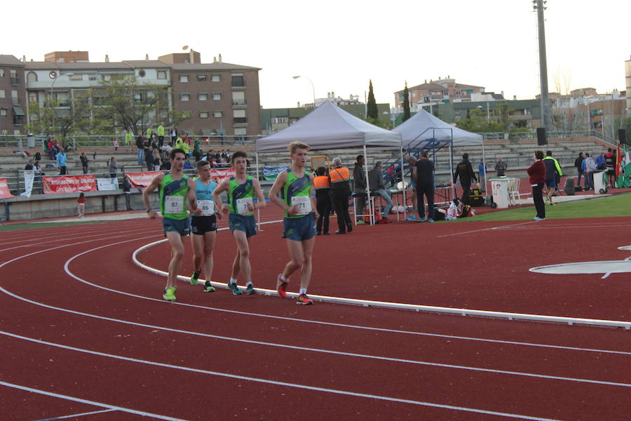 El Núñez Blanca recupera la competición para su renovada pista con la ilusión de los más pequeños y el oficio de sus figuras de élite