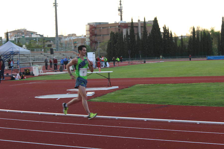 El Núñez Blanca recupera la competición para su renovada pista con la ilusión de los más pequeños y el oficio de sus figuras de élite