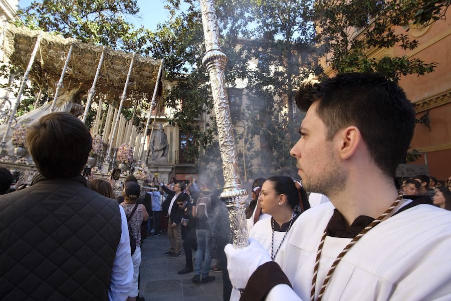 María Santísima de la Encarnación desfila desde el Sagrario