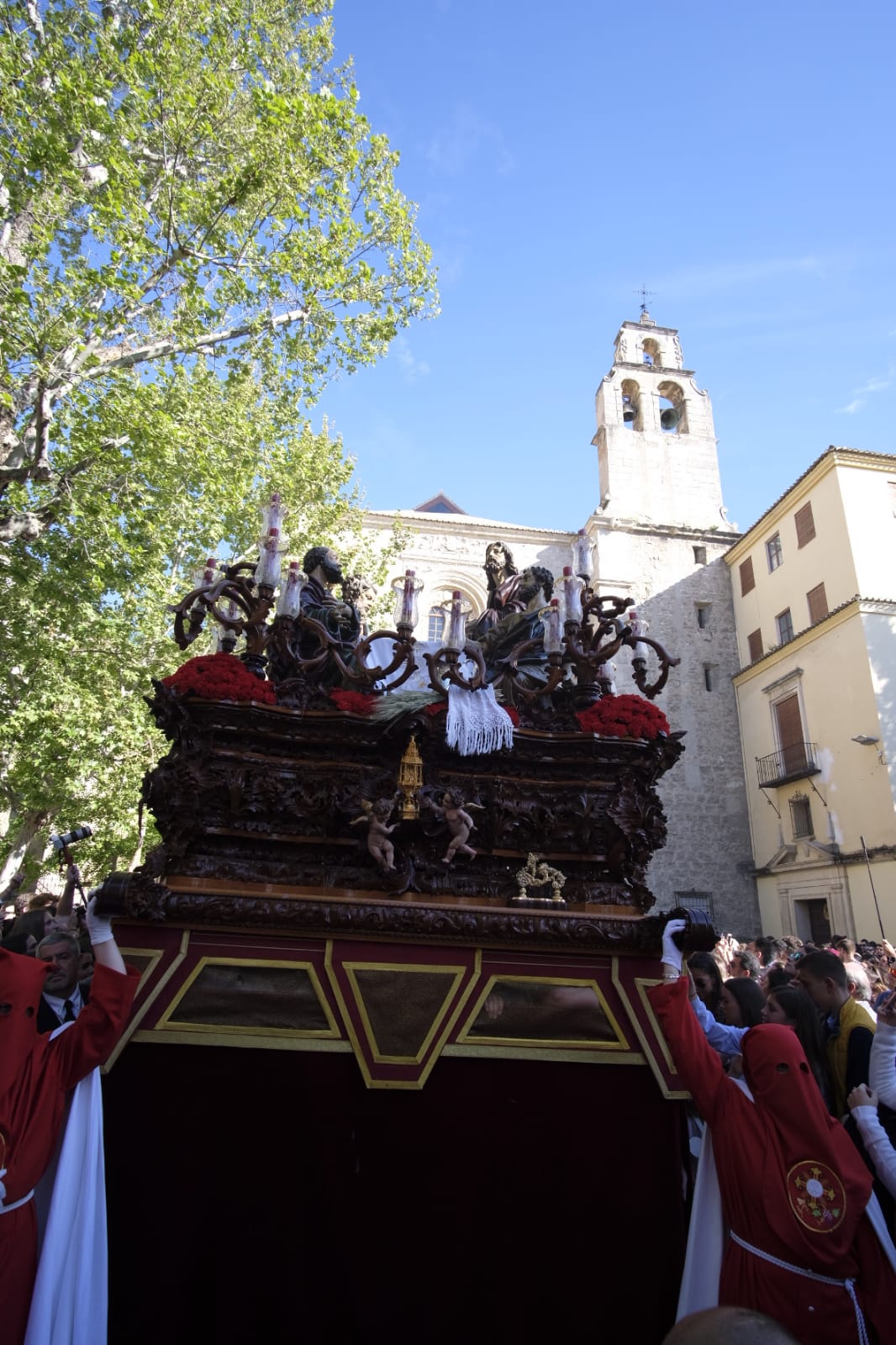 La Santa Cena llena la Plaza de Santo Domingo