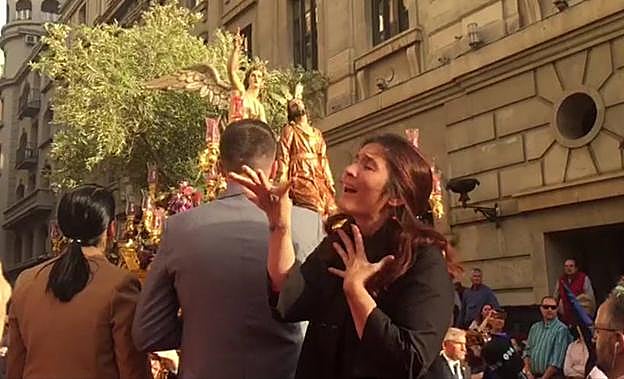 Una saeta en lengua de signos para el Huerto