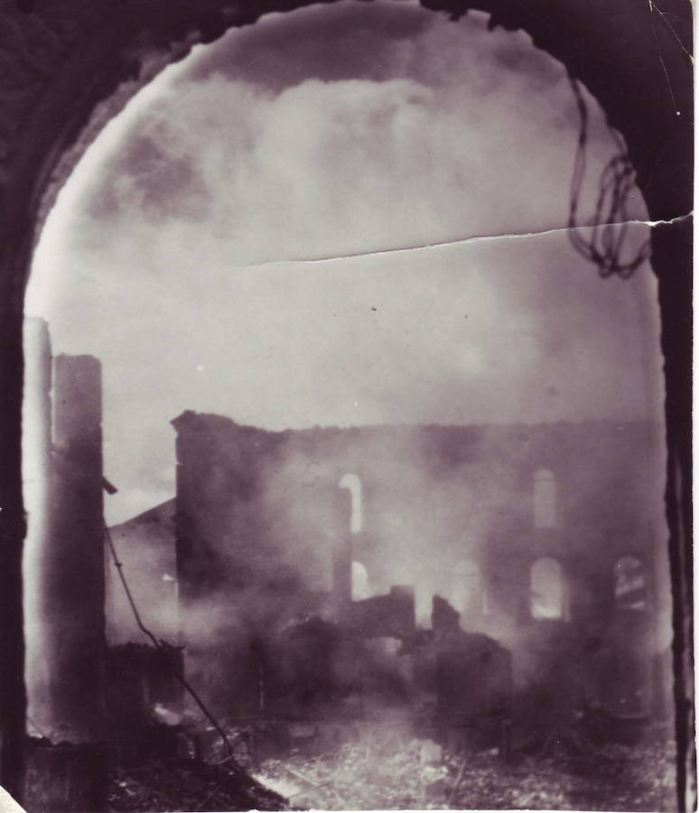 Incendio en el antiguo teatro Isabel la Católica. 1936
