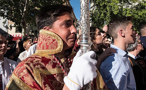 Galería. Lágrimas de emoción para ver la Santa Cena. 