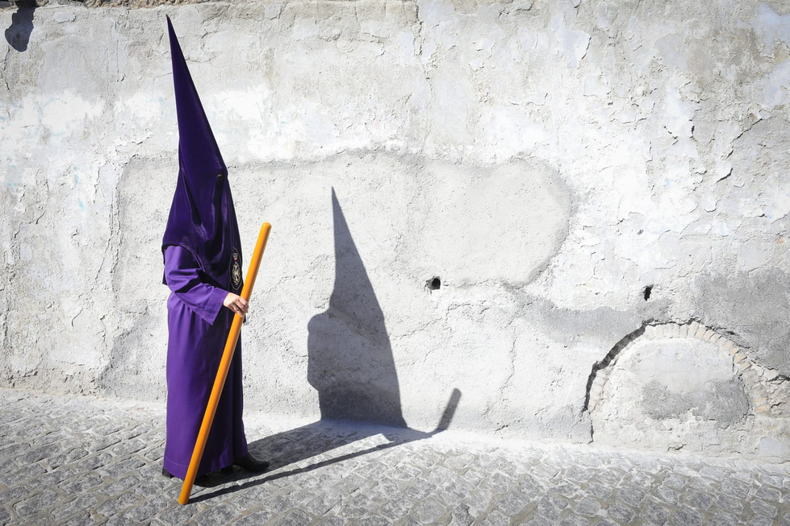 Galería. Silencio morado del Albaicín