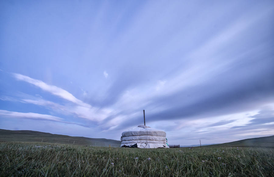 Recopilación de algunas fotografías de la expedición de la fundación Paralelo 70 a Mongolia. Puedes leer  el reportaje completo aquí