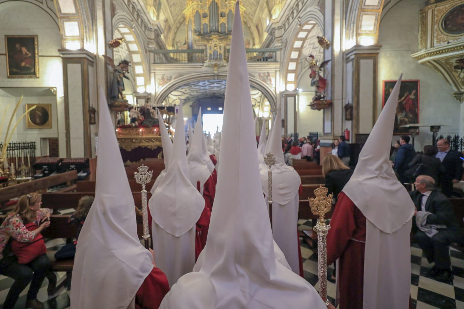 La cofradía de Nuestro Señor de la Meditación y María Santísima de los Remedios logra realizar su estación de penitencia