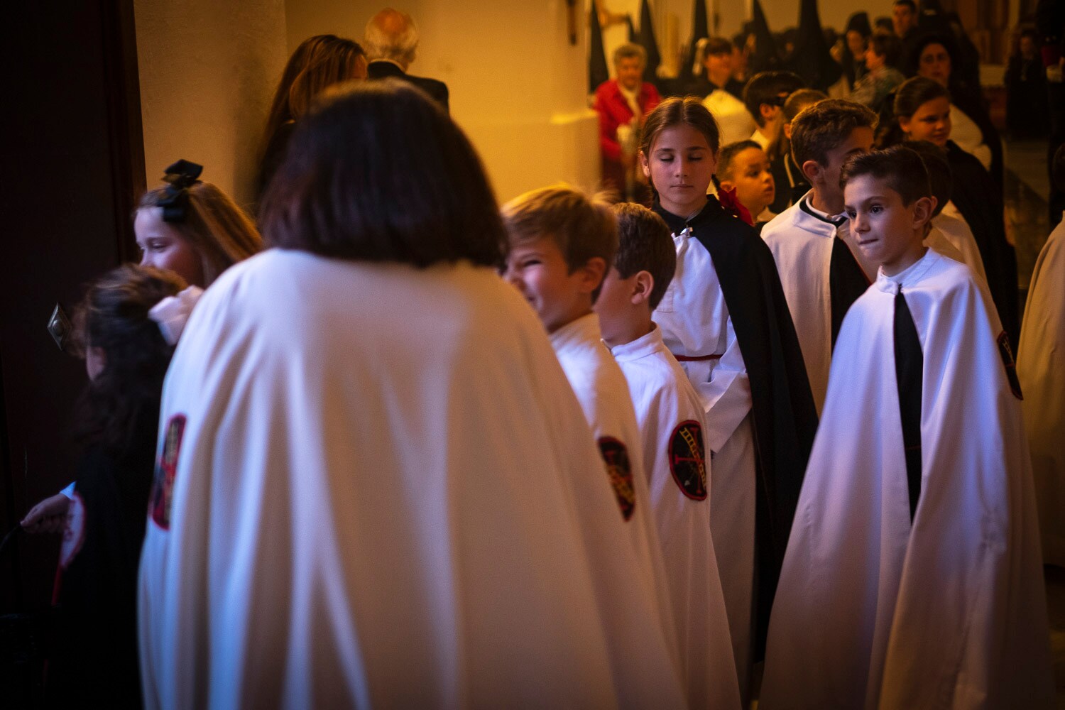 Fotos: El Sepulcro y la Virgen de los Dolores procesionan por las calles de Motril