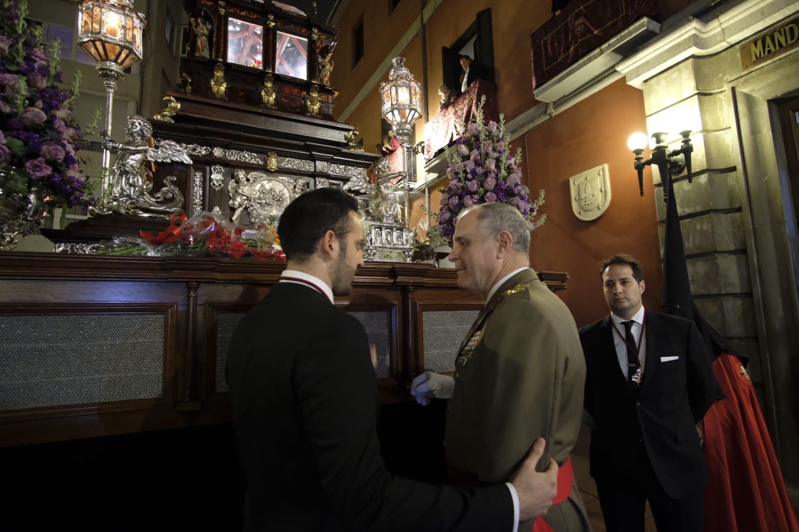 Santo Entierro cierra un Viernes Santo redondo.