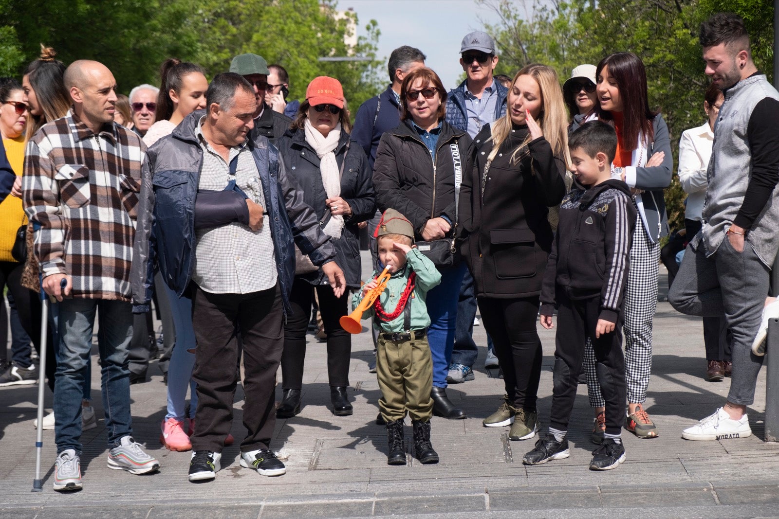Los legionarios estarán esta tarde tras la cruz de guía de la cofradía de los Ferroviarios