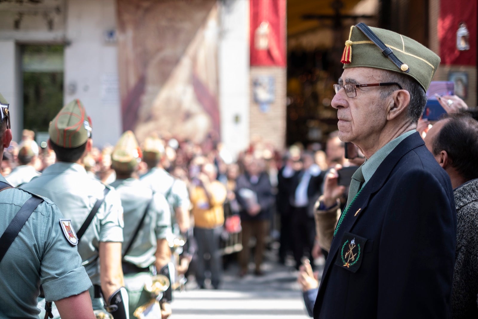 Los legionarios estarán esta tarde tras la cruz de guía de la cofradía de los Ferroviarios