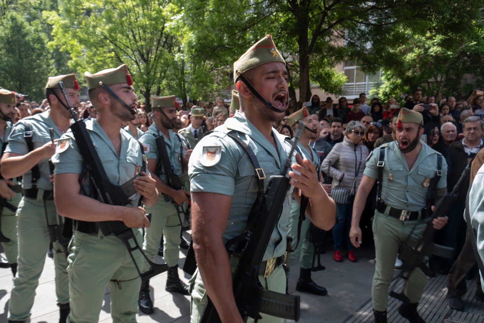 Los legionarios estarán esta tarde tras la cruz de guía de la cofradía de los Ferroviarios