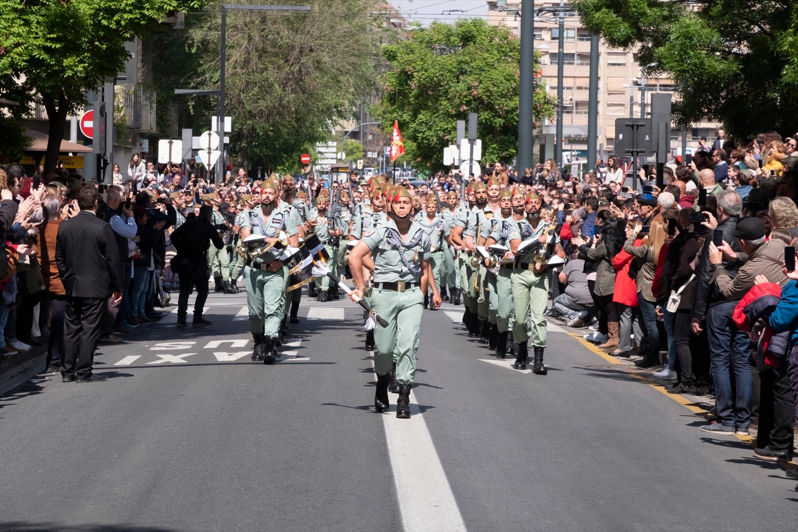 Los legionarios estarán esta tarde tras la cruz de guía de la cofradía de los Ferroviarios