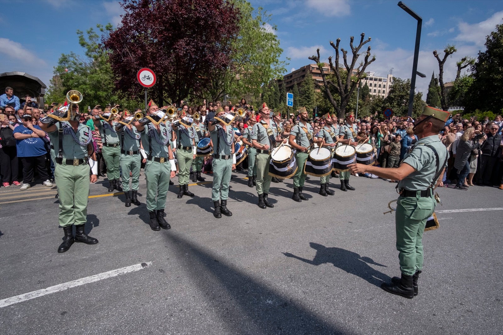 Los legionarios estarán esta tarde tras la cruz de guía de la cofradía de los Ferroviarios