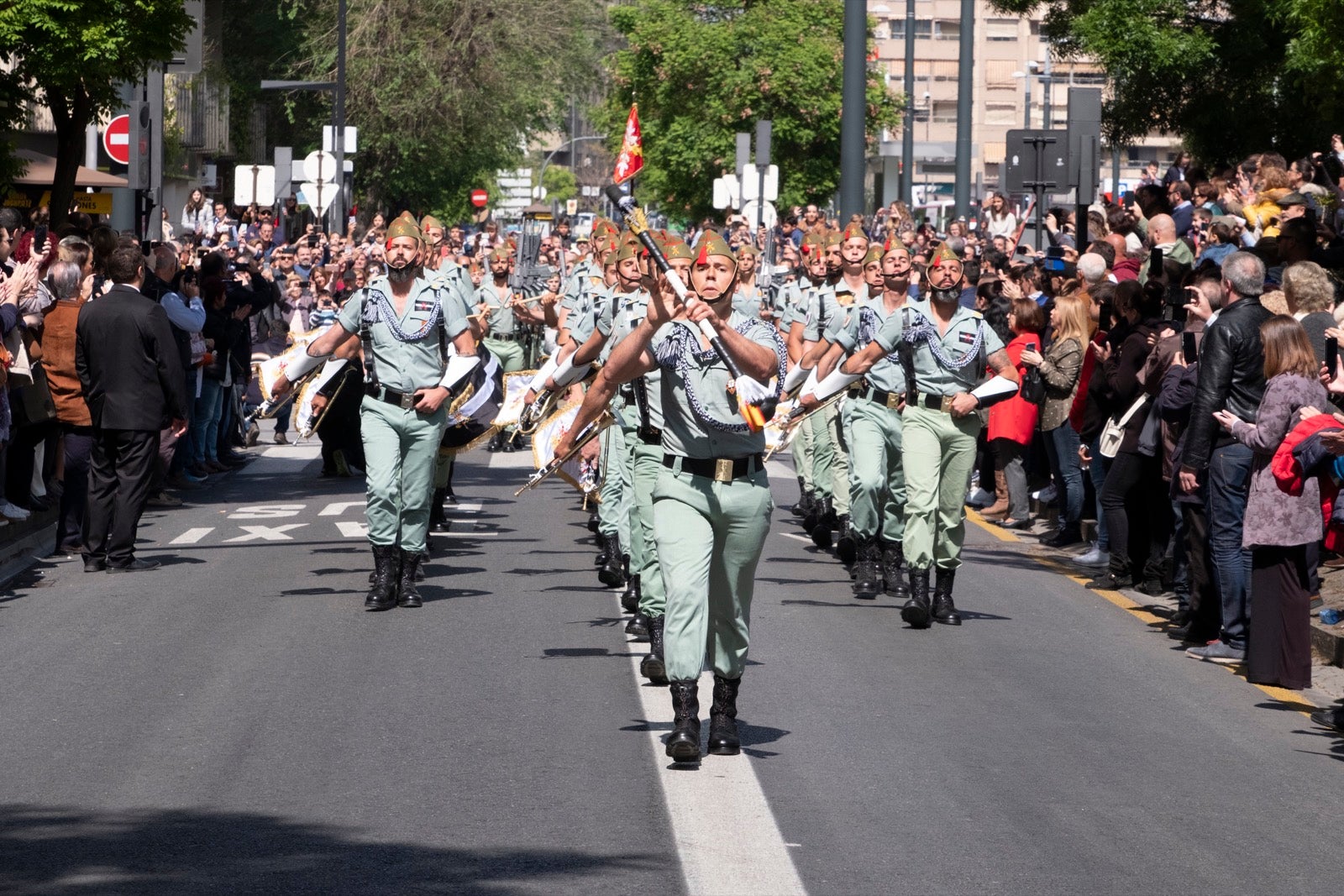 Los legionarios estarán esta tarde tras la cruz de guía de la cofradía de los Ferroviarios