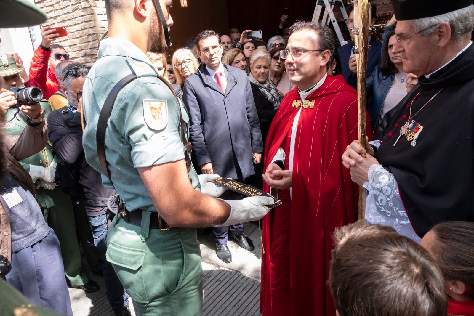 Los legionarios estarán esta tarde tras la cruz de guía de la cofradía de los Ferroviarios
