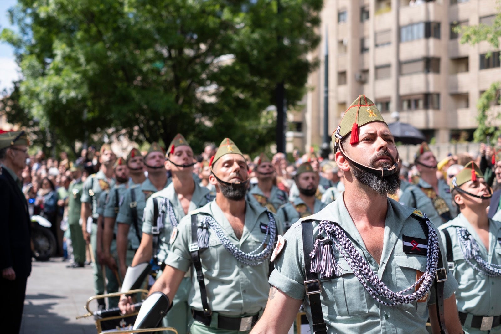 Los legionarios estarán esta tarde tras la cruz de guía de la cofradía de los Ferroviarios