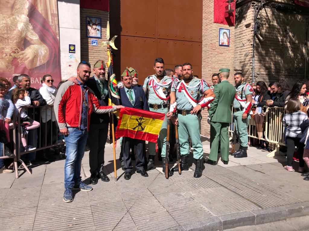 Los Ferroviarios salen de su templo acompañados de la Legión