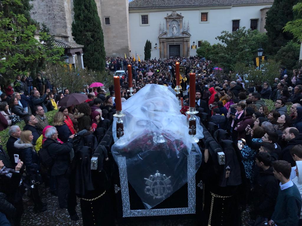 El Descendimiento del Señor, protegido ante la lluvia