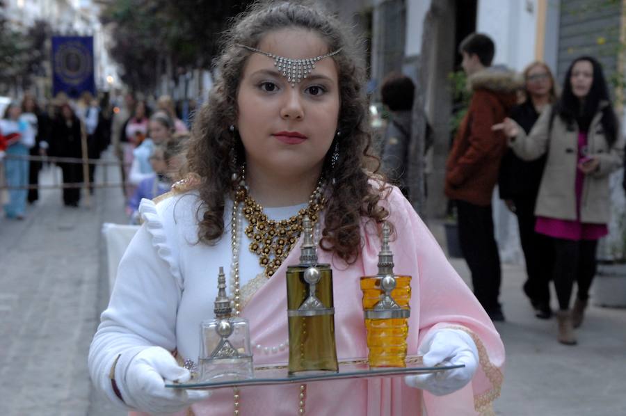 La Semana Mayor en este turístico, interesante, famoso y precioso pueblo de la Alpujarra se manifiesta con una honda espiritualidad en todas las cofradías y manifestaciones religiosas