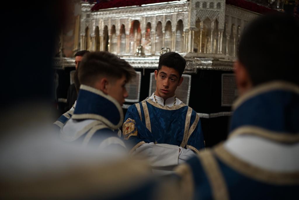 La lluvia olbigó a la Alhambra a quedarse en su templo