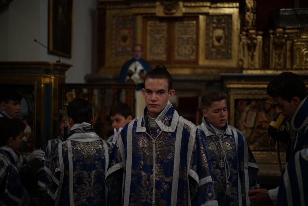 La lluvia olbigó a la Alhambra a quedarse en su templo