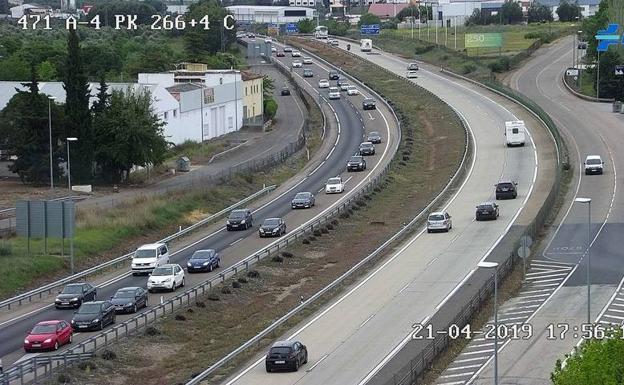 La DGT pide ya desde Málaga que se evite Jaén y se vaya por Córdoba a Madrid por las retenciones