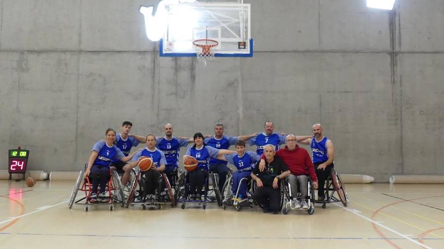 La plantilla del Granada Integra, durante la Final Four disputada en Zaragoza.