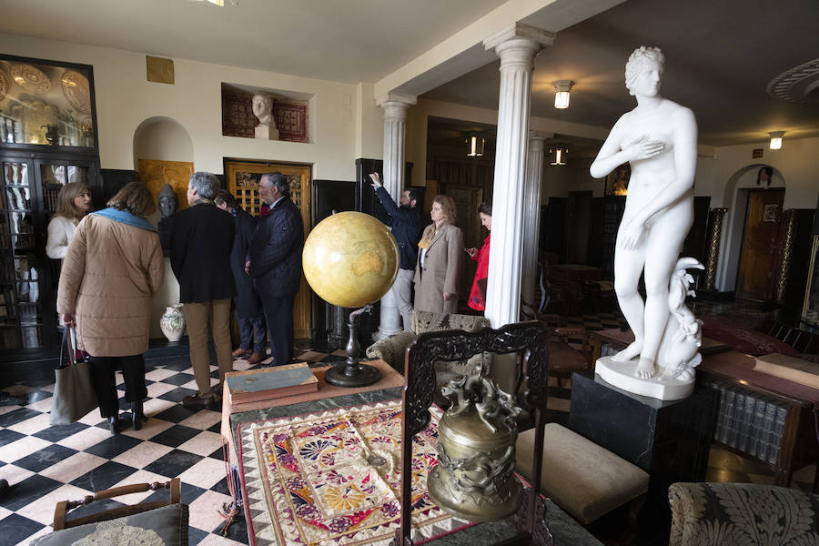 Estos son los 'tesoros' que guarda esta biblioteca