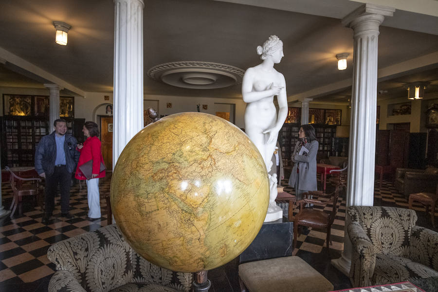 Estos son los 'tesoros' que guarda esta biblioteca
