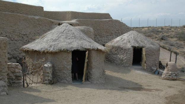 Algunas de las estructuras del yacimiento arqueológico.