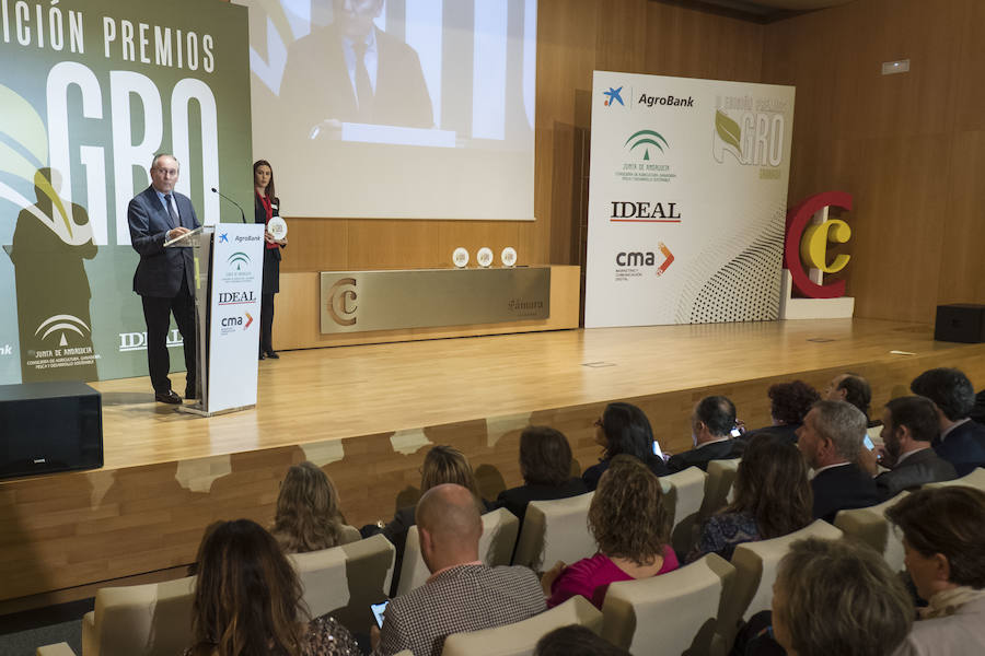 La Cámara de Comercio ha sido la sede de esta gala en la que se reconoce a empresas, colectivos y personas vinculadas a la agricultura y la ganadería de la provincia