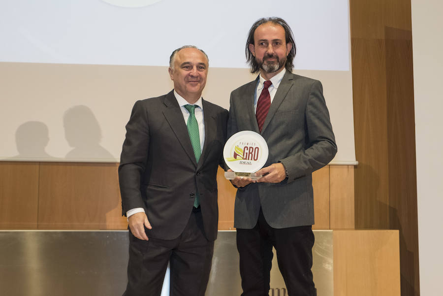 La Cámara de Comercio ha sido la sede de esta gala en la que se reconoce a empresas, colectivos y personas vinculadas a la agricultura y la ganadería de la provincia