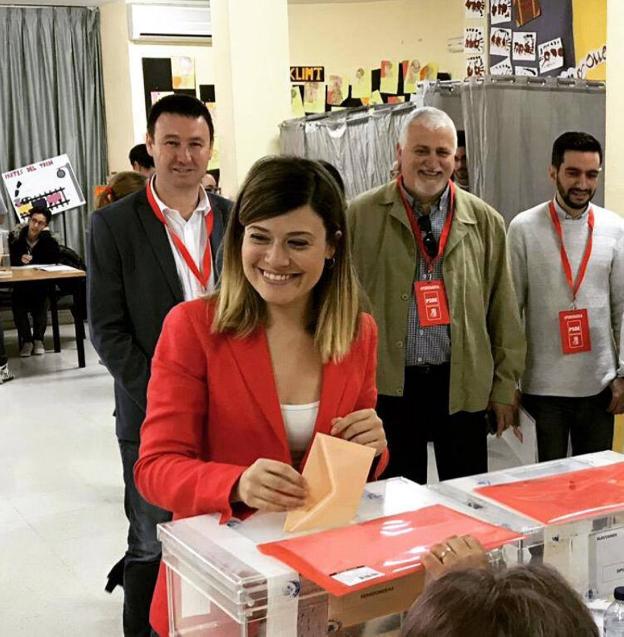 Laura Berja y Daniel Campos el domingo en la votación.