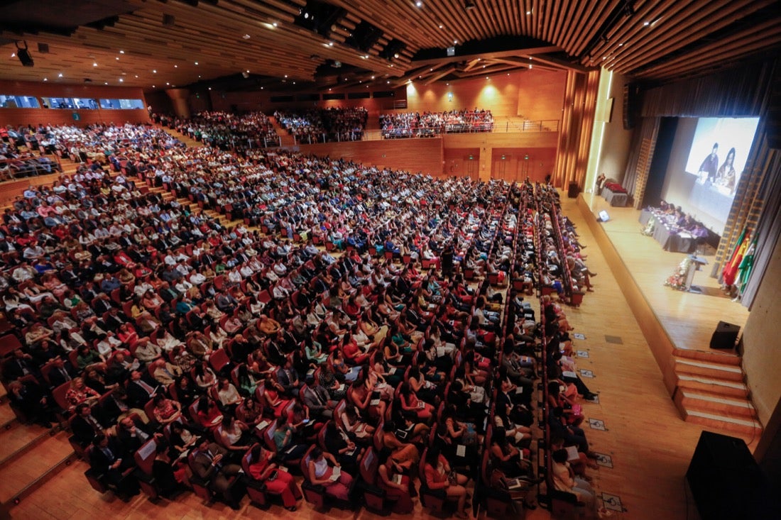 La facultad de Farmacia celebra su graduación 