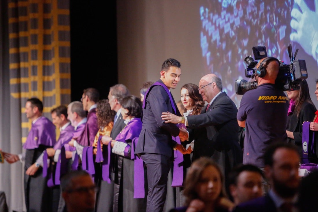 La facultad de Farmacia celebra su graduación 