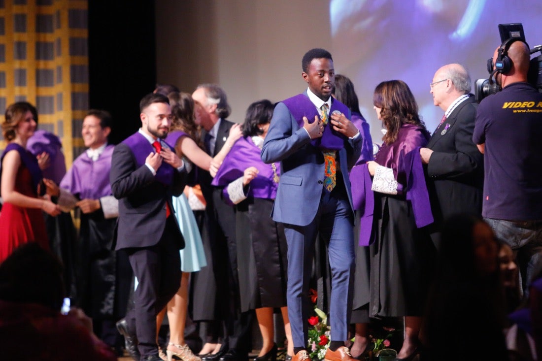 La facultad de Farmacia celebra su graduación 