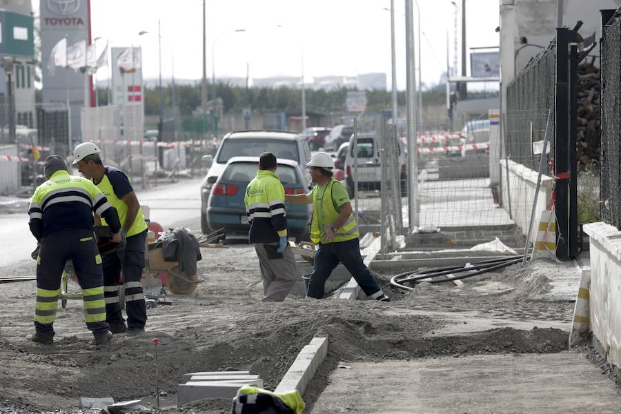 Obras de urbanización del polígono El Vadillo, financiadas con fondos europeos y de la Mancomunidad. 