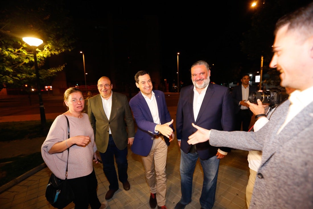 El líder del PP local vino acompañado de 