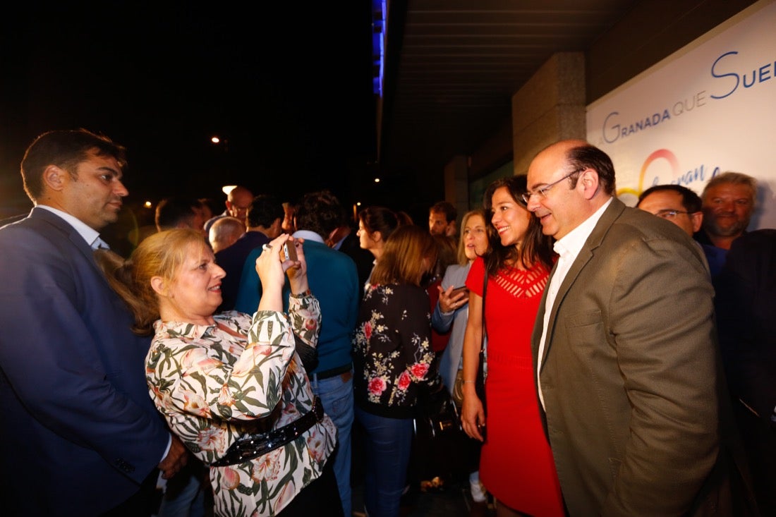 El líder del PP local vino acompañado de 