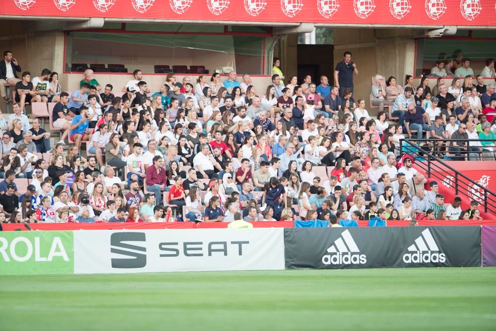 ¿Estuviste en el partido del final de la Copa de la Reina? Búscate en las gradas