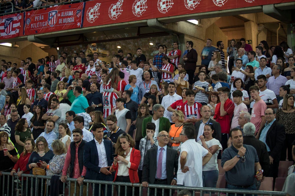 ¿Estuviste en el partido del final de la Copa de la Reina? Búscate en las gradas