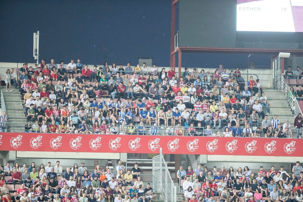¿Estuviste en el partido del final de la Copa de la Reina? Búscate en las gradas