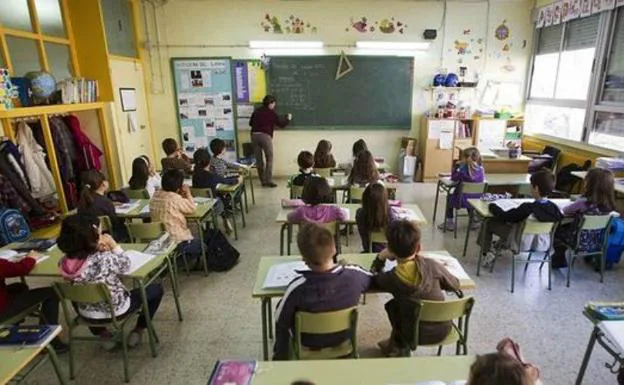 La agresión a profesores será atentado a la autoridad, con penas de hasta cuatro años de prisión