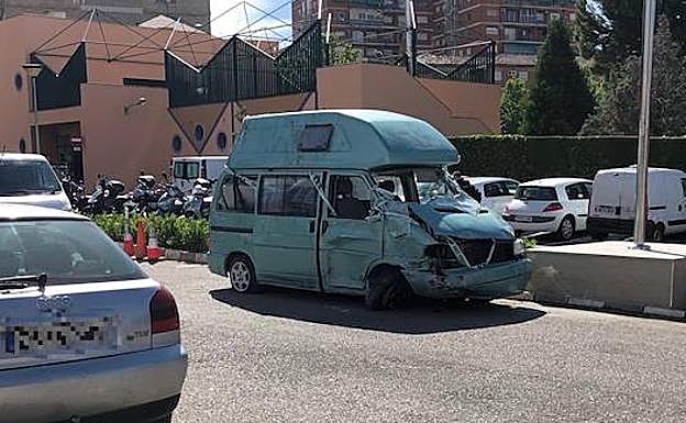 La furgoneta siniestrada, un día después del accidente