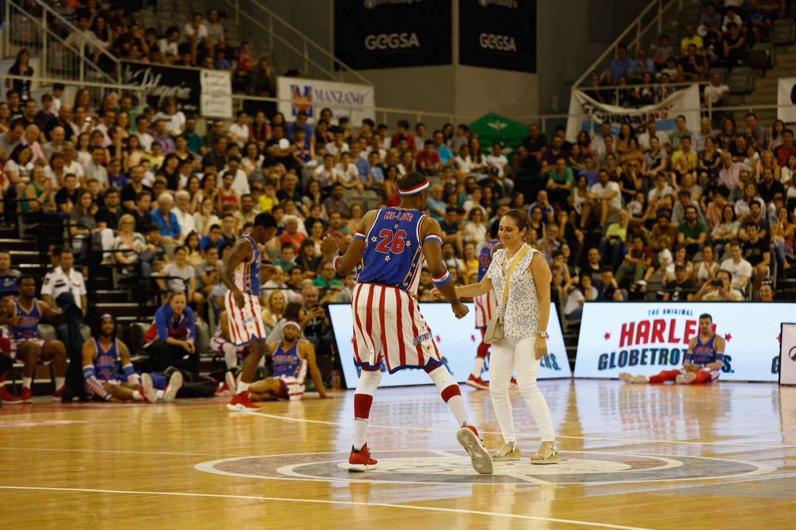 El Palacio de los Deportes de Granada fue el escenario de las espectaculares acrobacias con canastas de por medio del mítico equipo de Harlem