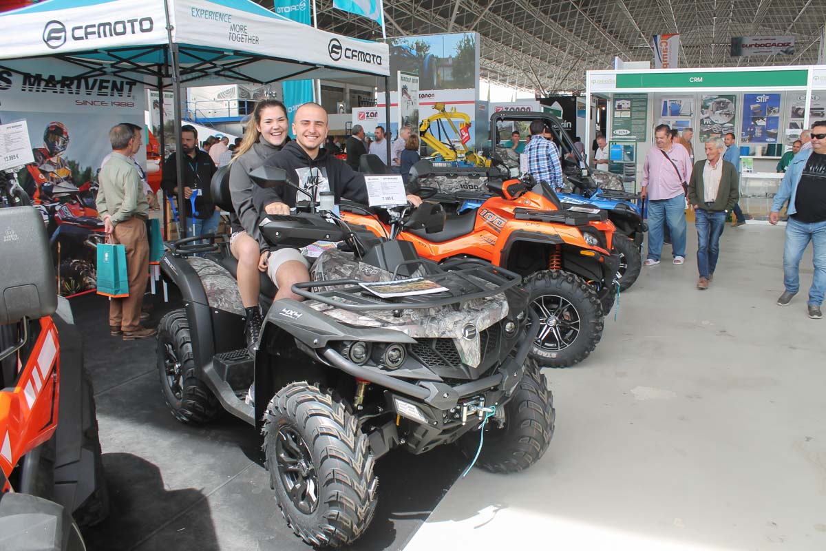 Gran ambiente en la feria expoliva durante su tercera jornada