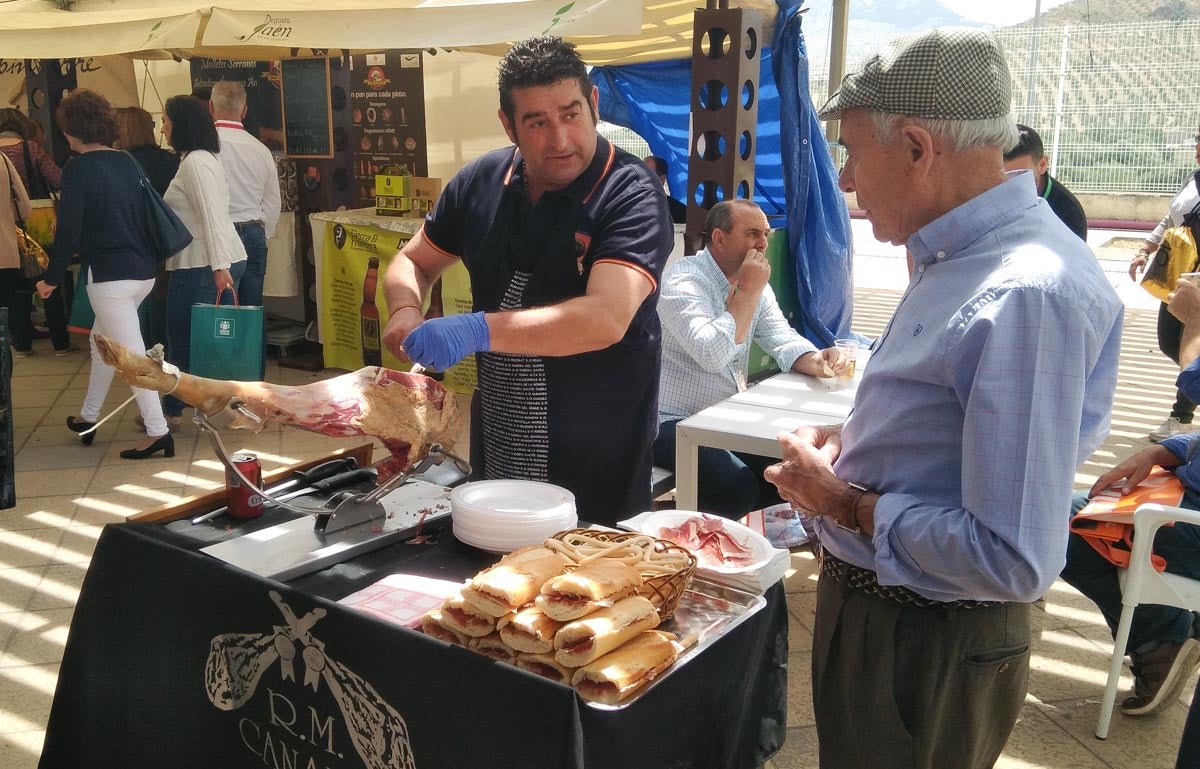 Gran ambiente en la feria expoliva durante su tercera jornada